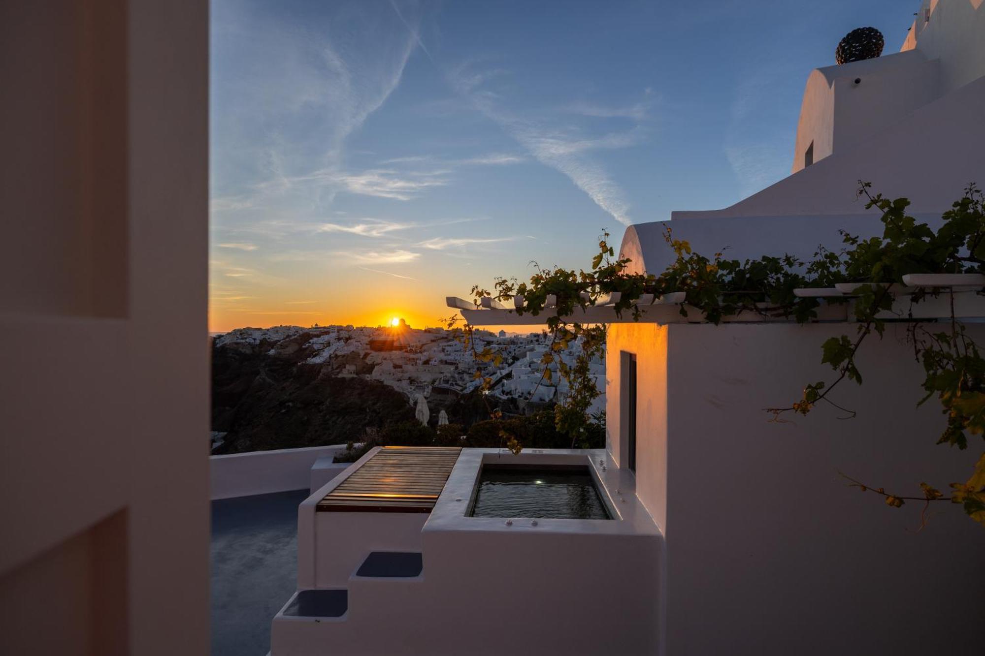 Отель Ikies Santorini Ия Номер фото