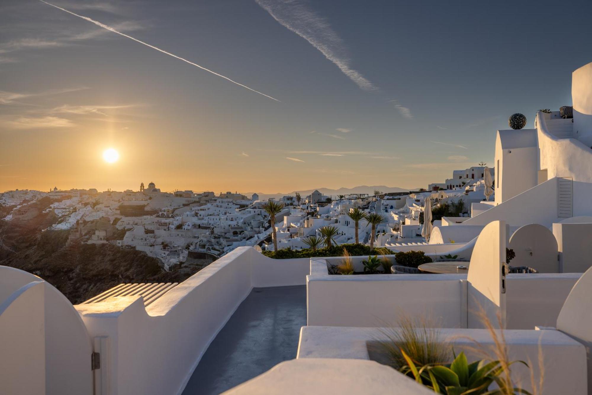 Отель Ikies Santorini Ия Экстерьер фото