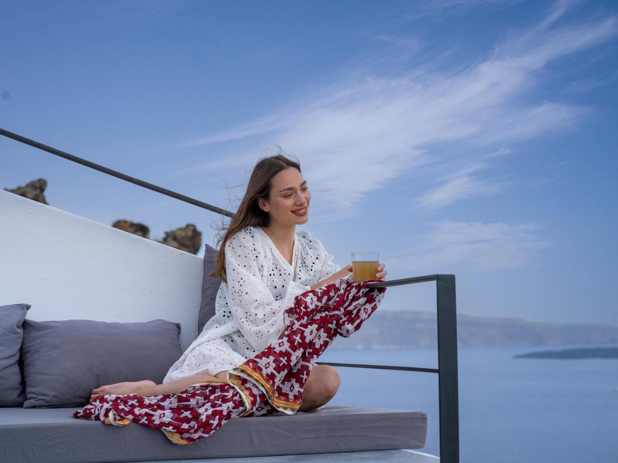 Отель Ikies Santorini Ия Экстерьер фото